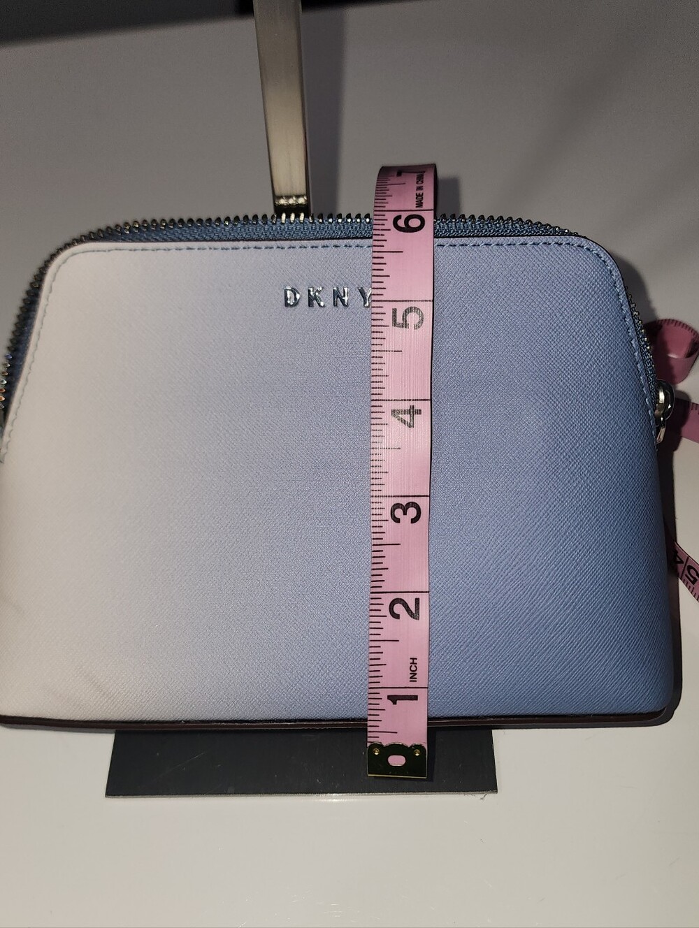 DKNY Ombre Blue/White Pouch - Picture 2 of 11